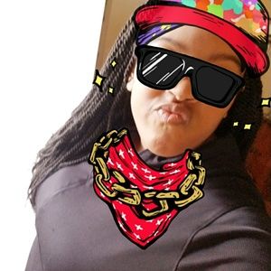 Meet your Posher, Ebonie